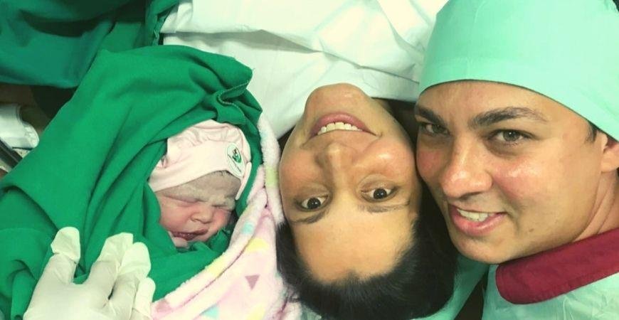 Bebê de gestante que ficou em estado grave com Covid-19 nasce com saúde
